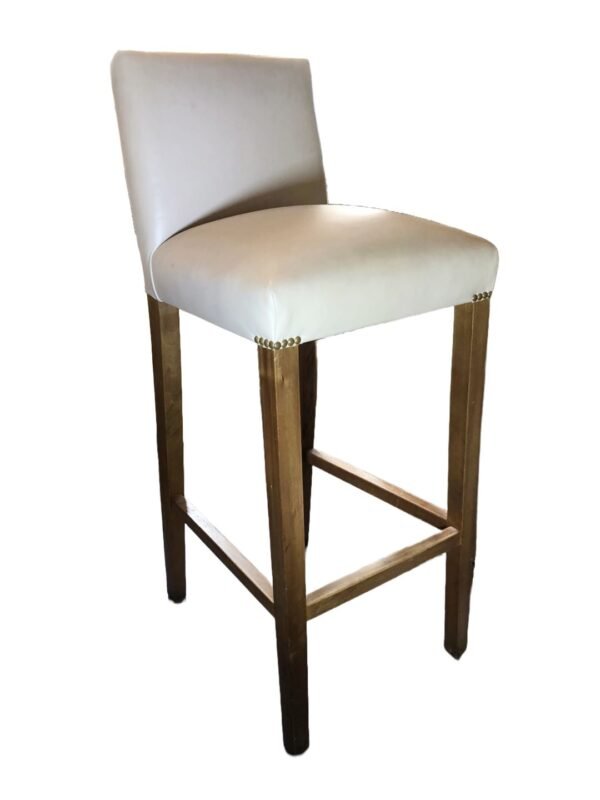 Taburete de madera y cuero